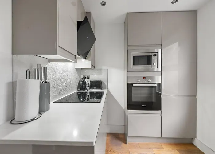 Sg, Cosy Apartment In Paddington Central London
